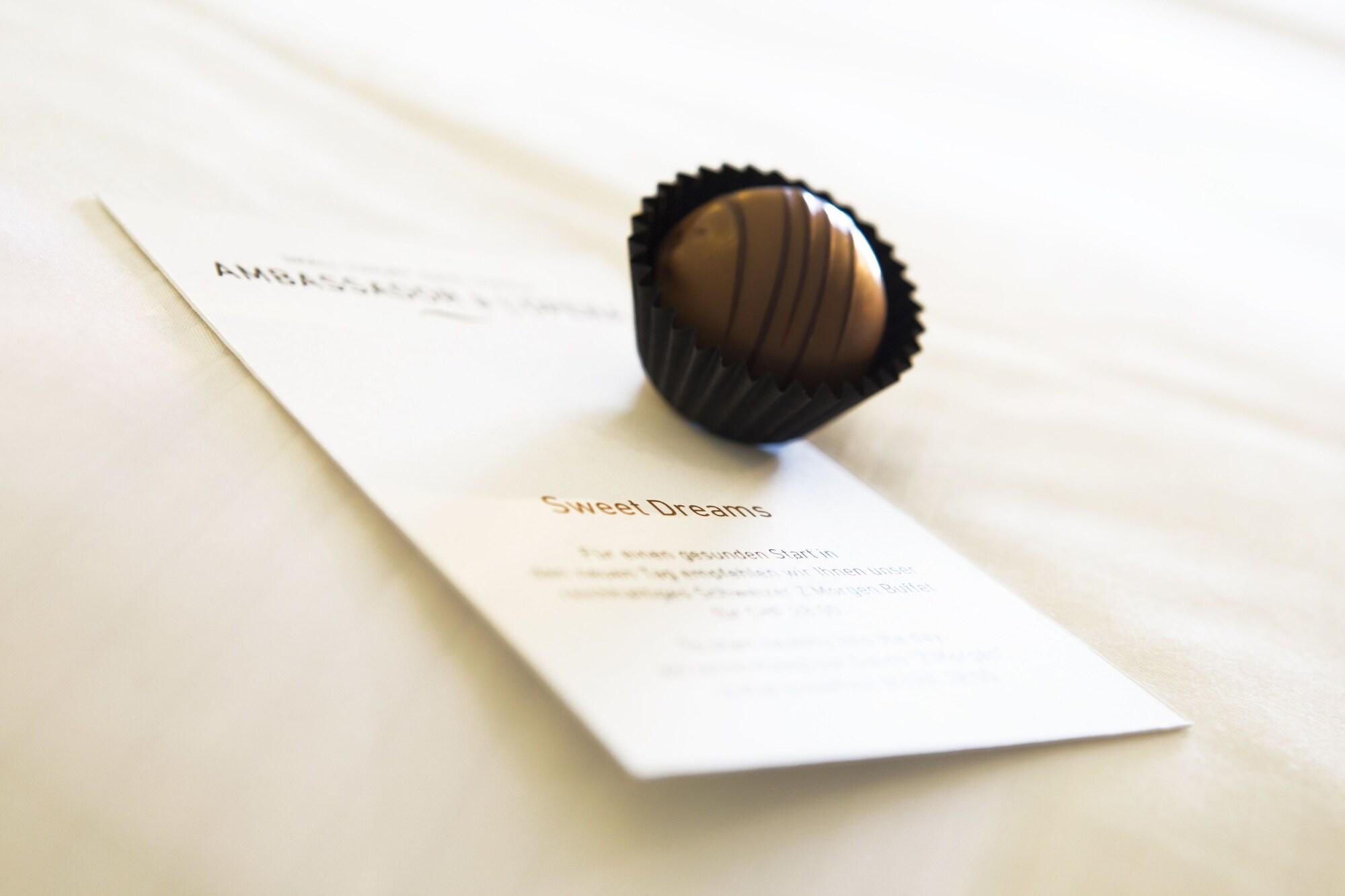 Small Luxury Hotel Ambassador Zürich Kültér fotó