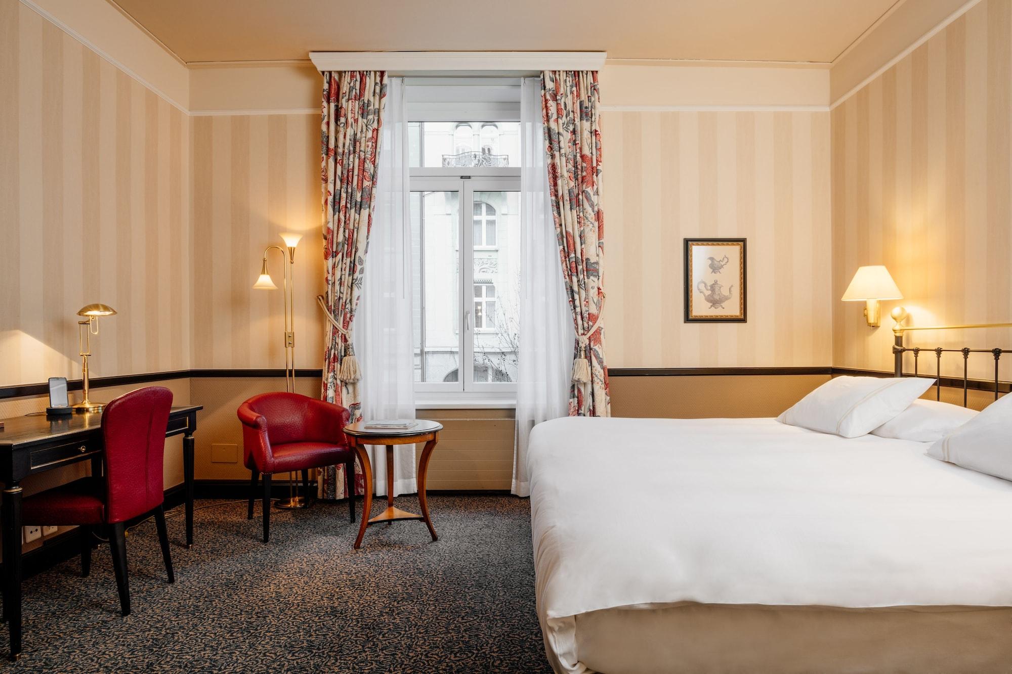 Small Luxury Hotel Ambassador Zürich Kültér fotó